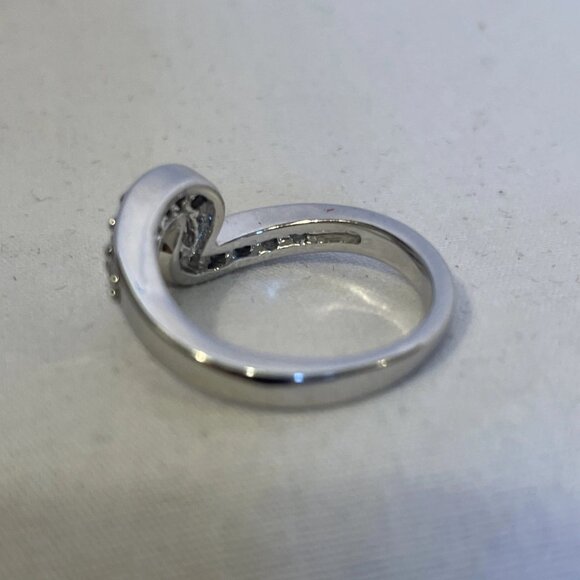 Size 5 Silver Tone Clear Stone Channel Swirl Pinky Ring Child Size Toe Ring - Picture 8 of 12